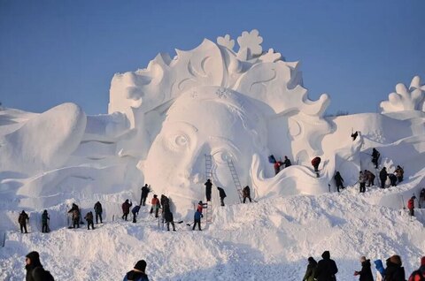 ساخت مجسمه برفی در هاربین چین