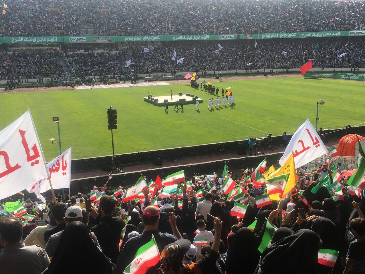 اجتماع ۱۰۰ هزار نفری «سلام فرمانده» در ورزشگاه آزادی تهران +عکس
