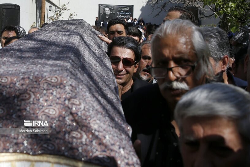 یوسف تیموری، عزادارترین بازیگر در مراسم تشییع رضا داوودنژاد+تصاویر